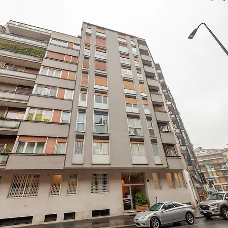 Longhena, 7 - Total White * Mediolan