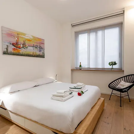 Apartament Longhena, 7 - Total White